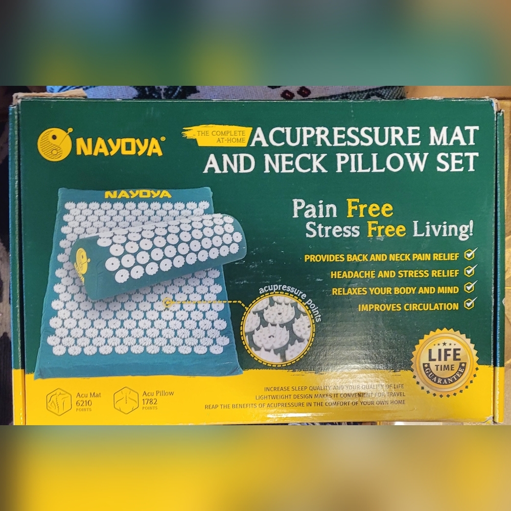Nayoya Acupressure Mat and Neck Pillow